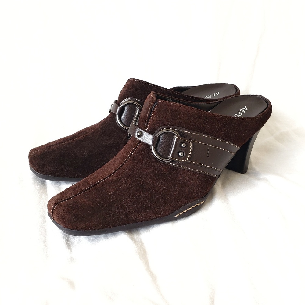 Brown leather In a Cinch open back heels NWOT